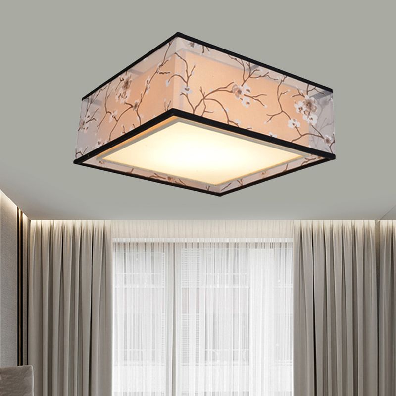 Fabric Square Flush Light Traditional Style 4/5 Lights Living Room Ceiling Flush Mount in White, 16"/19.5"/23.5" Wide
