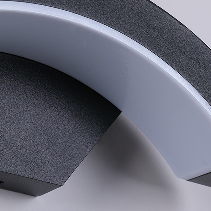 Modern Style Wall Sconce Metal 1 Light Sconces in Black for Outdoor