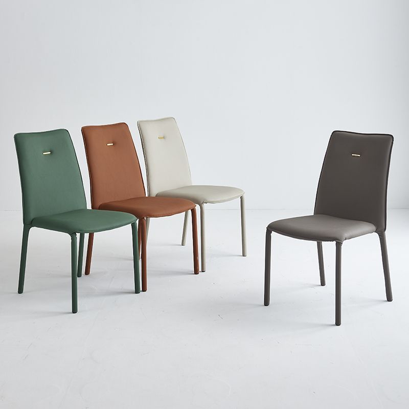 Sillas de comedor de cuero de estilo moderno, silla lateral apilable con respaldo sólido para uso doméstico (juego de 2)