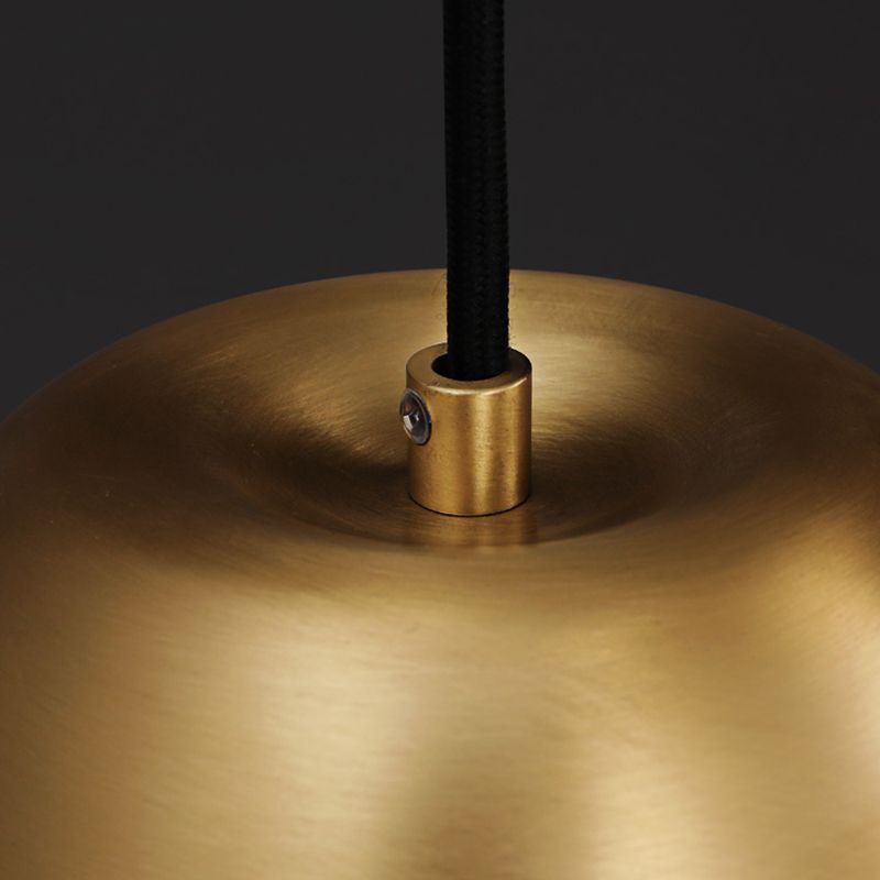 Bulbe métalle suspendu à la lumière de style postmoderne de style postmoderne