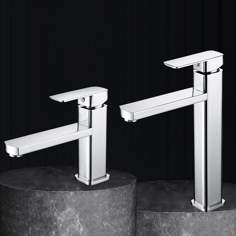 Deck Mounted Copper Roman Tub Faucet Low Arc Roman Tub Faucet Set in Silver