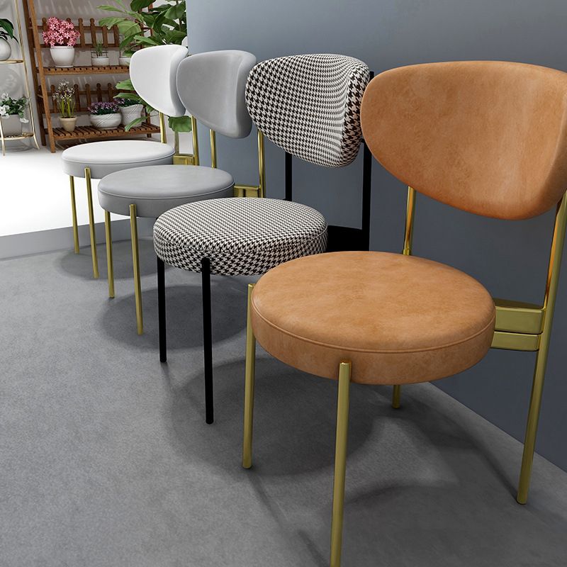 Chaise d'appoint en métal de Style Glam, finition mate, chaise de salle à manger à dossier ouvert pour usage domestique