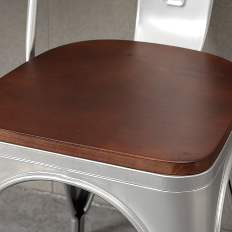 Chaise de salle à manger industrielle en métal, fauteuil empilable à dossier à lattes pour restaurant