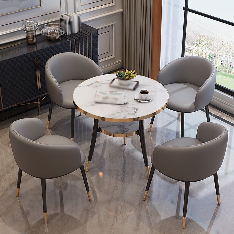 Silla de comedor con respaldo sólido y acabado mate de cuero moderno para dormitorio