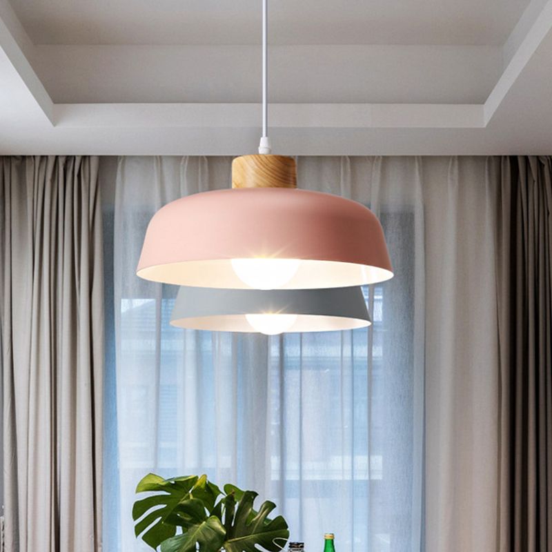 Bowl Shade Restaurant Pendant lampe Métallique 1 Macaron Macaron Lumière en rose / bleu / jaune avec bouton de bois