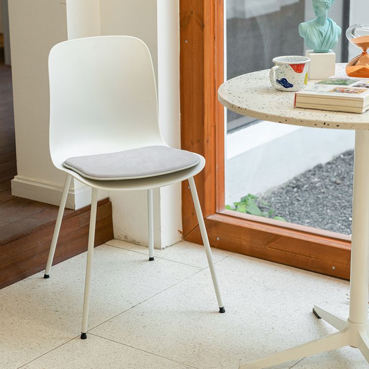 Sedia da pranzo contemporanea sedie laterali senza braccio con gambe di metallo per cucina