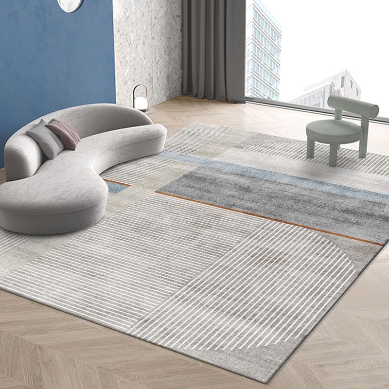Brown Modern Rug Polyester Triangle Area Rug Stain Resistant Rug for Home Decor
