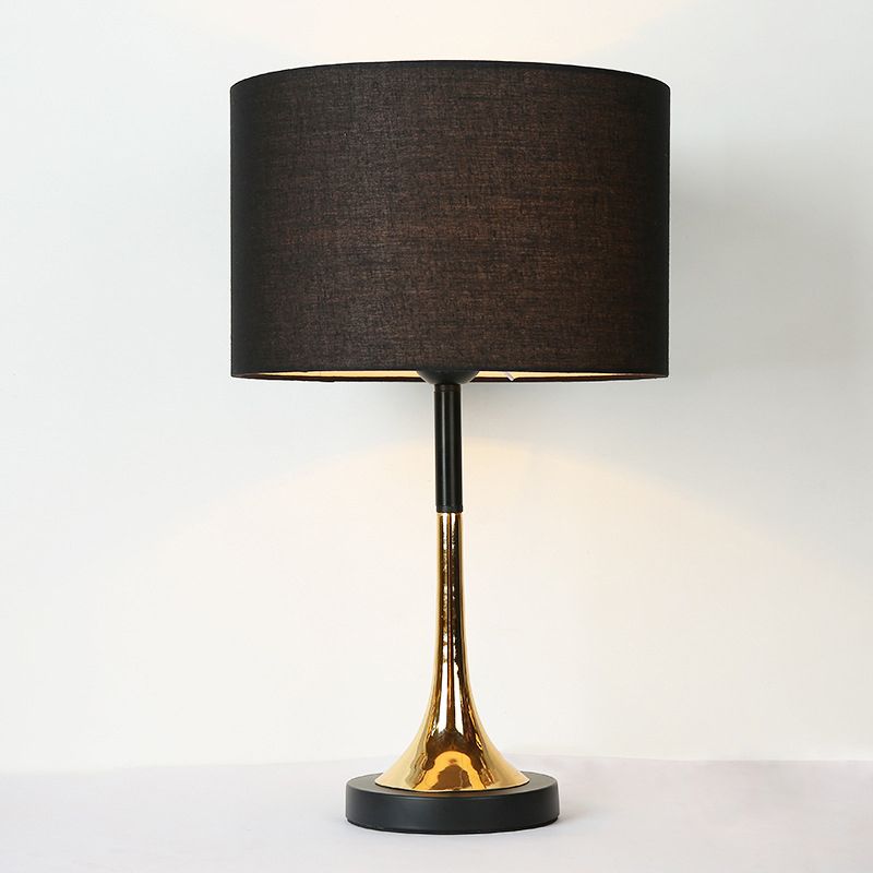 Modernista 1 tavolo da notte 1 tavolo da tavolo da tavolo nero tamburo tamburo lampada da scrivania con tonalità in tessuto