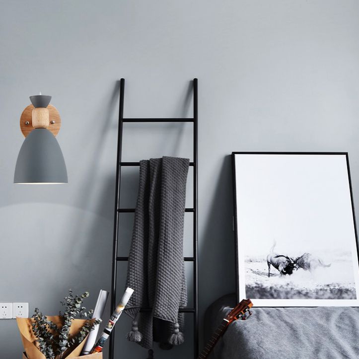 1 Light Wall Sconce Modern Style Metal Wall Lighting for Living Room