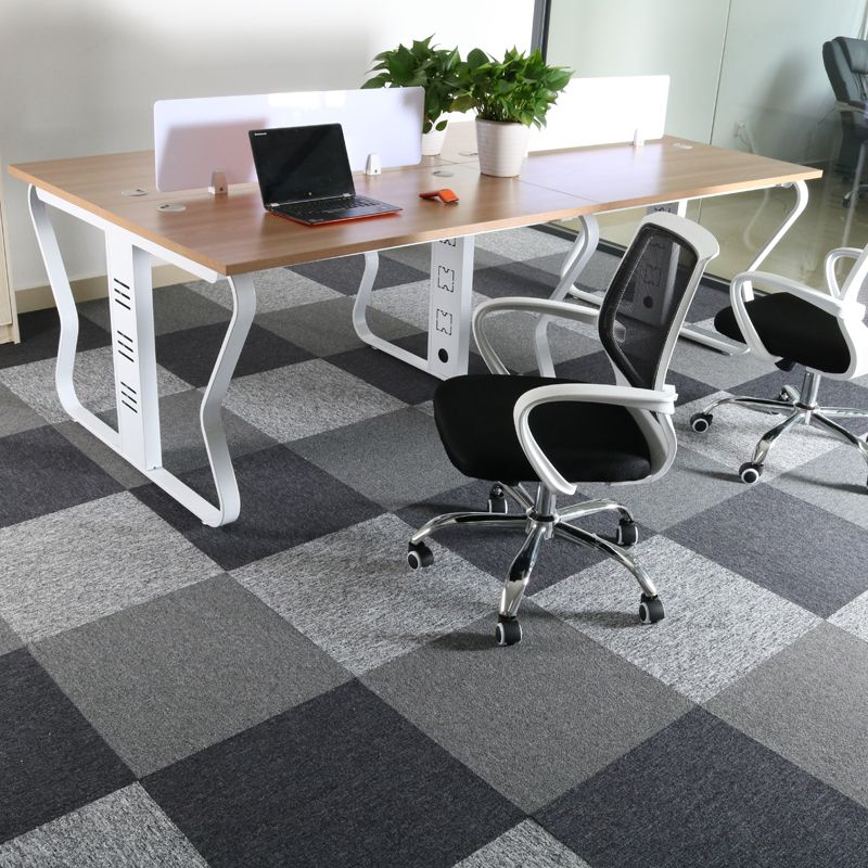 Indoor Carpet Tiles Square Pattern Multi Level Loop Peel and Stick Carpet Tiles