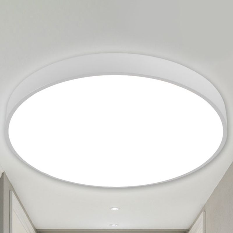 Éclairage de plafond nordique en métal d'appareil d'éclairage affleurant du couloir rond LED avec le diffuseur acrylique