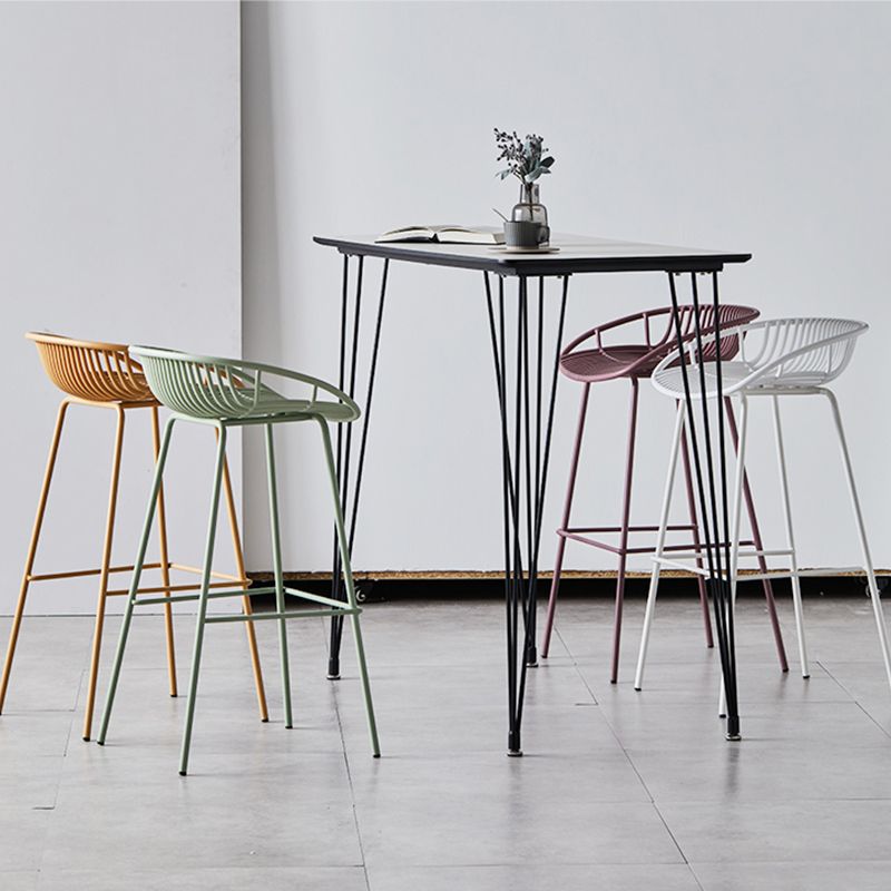 Contemporary Armed Contoured Seat PP Plastic Stool with Metal Base