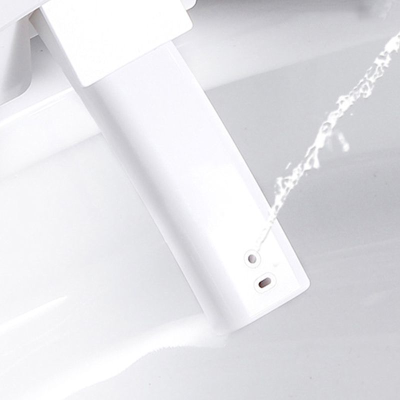 Modern Concealed Tank Toilet Skirted ABS Floor Mounted Flush Toilet with Seat