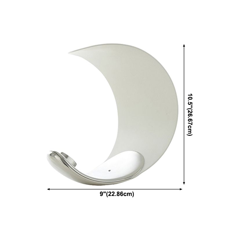 Postmodern Table Lamp Minimalist Metal LED Night Stand Lighting for Sitting Room Bedroom