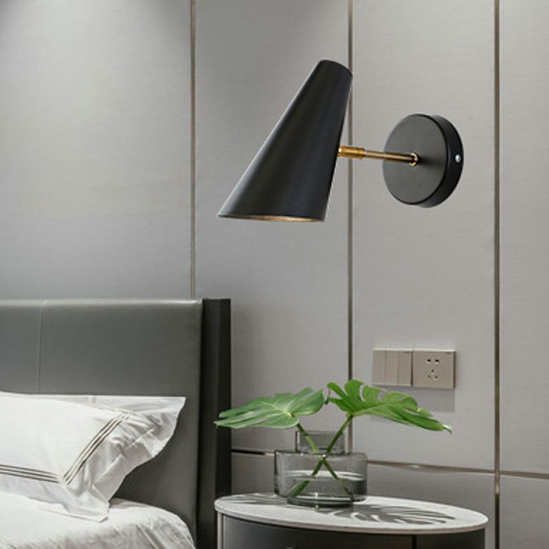 Cone Simplicity Metal 1 Light Wall Light Fixture in Black/White