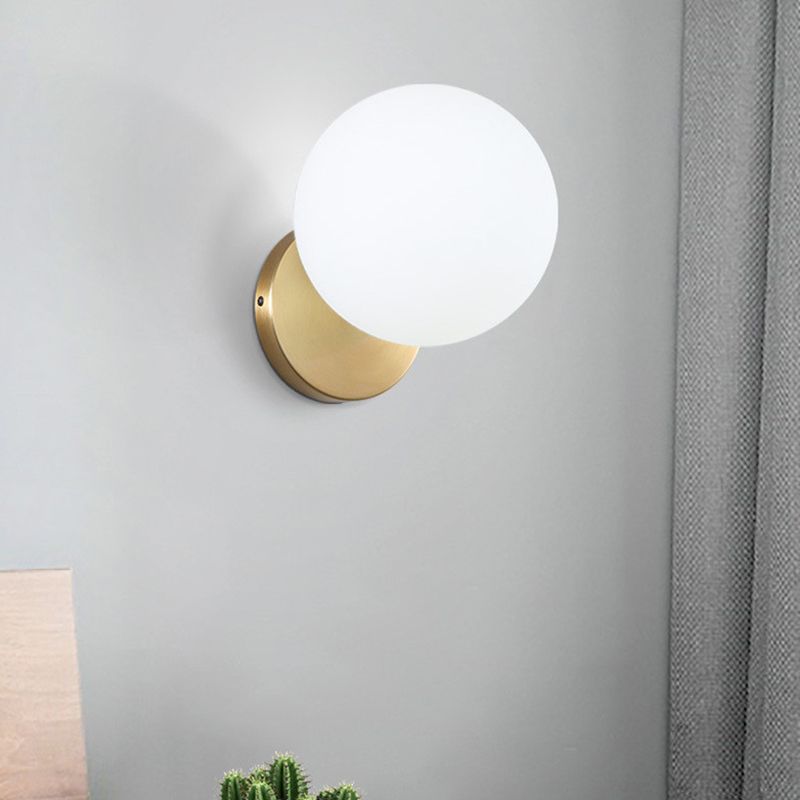 Globe Glass Wall Mounted Lighting Minimalist Style Wall Sconce Lighting for Bedroom