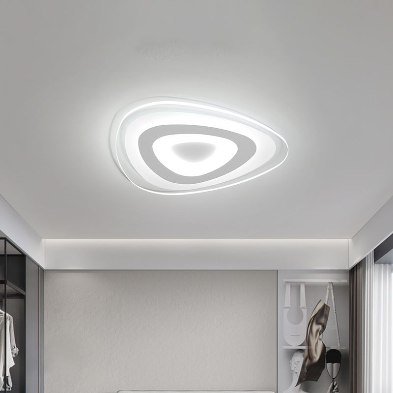 Simplicity Triangle Flush Mount Light Acrylic Bedroom Ultrathin LED Ceiling Lamp in Warm/White Light, 16.5"/24.5"/31" Width