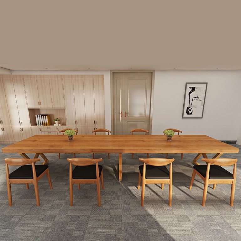 Tavolo da pranzo tradizionale del rettangolo di lusso tavolo in legno massiccio con base in metallo