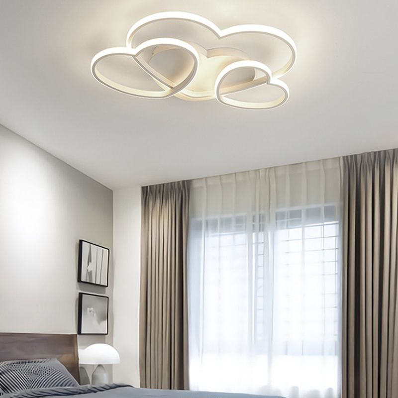 Modern Style Ceiling Light Lovely Color Linear Flush Mount Light Fixture for Bedroom