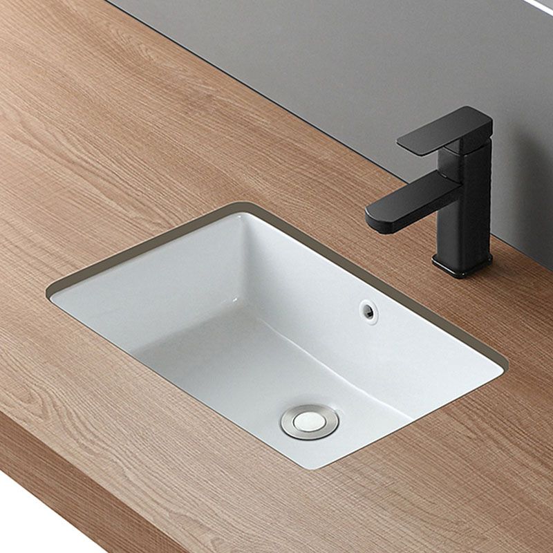 Traditional Undermount Bathroom Sink Porcelain with Overflow Basin Sink