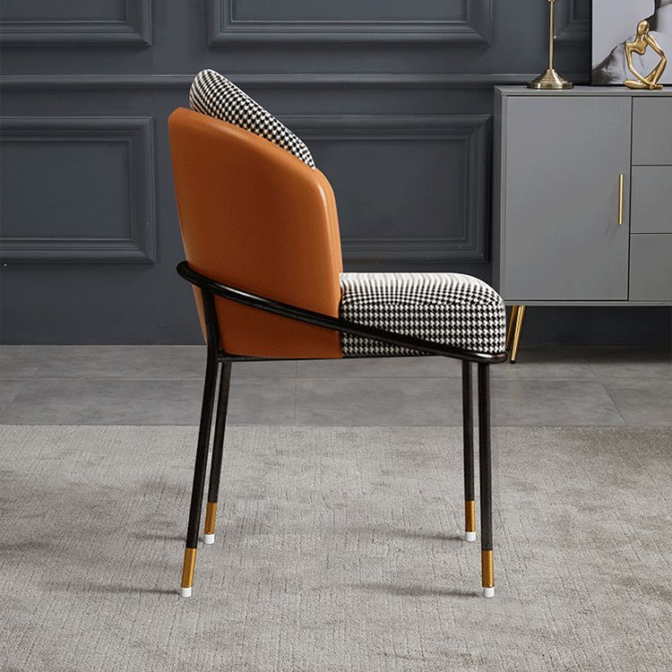 Silla de comedor de metal Glam, silla sin brazos lateral de comedor tapizada para uso en restaurantes