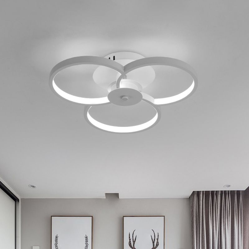 Simple Floweret Shaped Flushmount Light Metal 18"/21.5"/32" W LED Bedroom Close to Ceiling Light Fixture in Warm/White Light