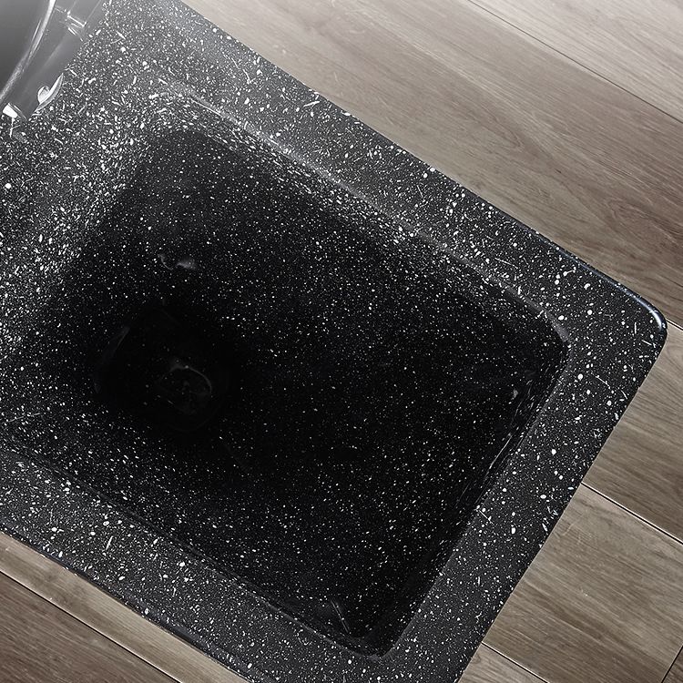 Floor Mount Flush Toilet Traditional One-Piece Toilet with Slow Close Seat