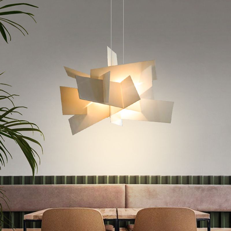 Weißer/rot unregelmäßiger hängender Anhänger zeitgenössischer LED -Acryl -Suspension Licht über Esstisch