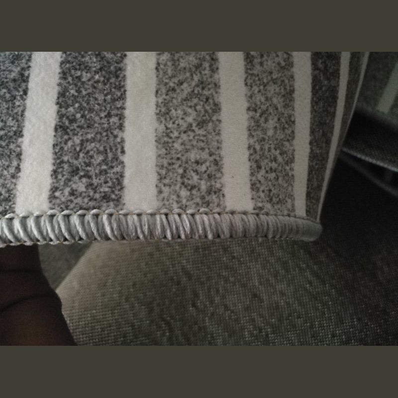 Mehrfarbiger Geometrie-Design-Teppich, moderner, dekorativer rechteckiger Teppich, Polyester-Teppich mit rutschfester Rückseite für das Wohnzimmer