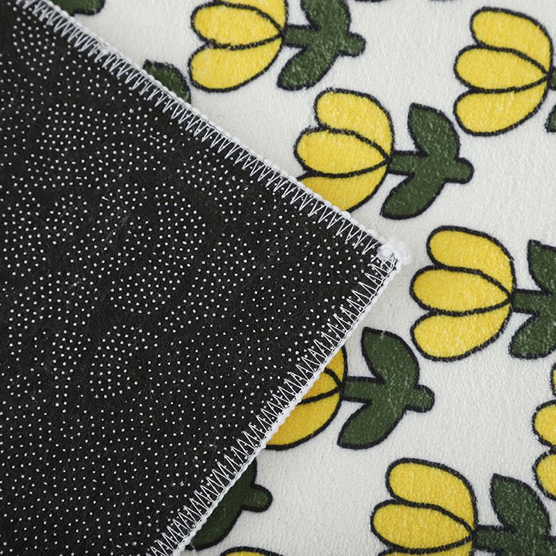 Flower Pattern Simple Rug Polyester Yellow Rug Washable Rug for Home Decor