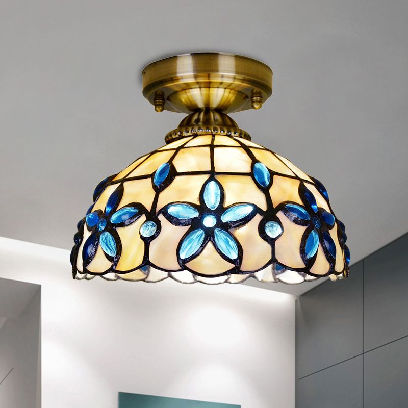 Dôme en laiton près du plafonnier Tiffany 5"/8"/12" de large, éclairage encastré à 1 tête avec bijoux floraux bleus