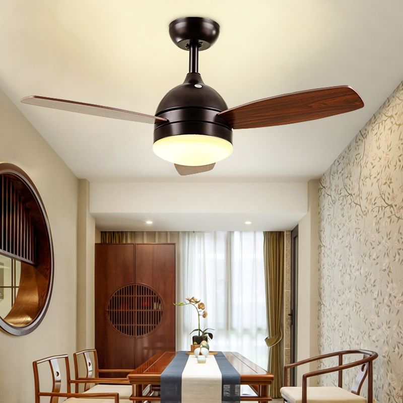 Weiß/schwarze LED Hanging Lüfter leichte modernistische Metallic Dome Semi Flush Mounted Lampe mit 3 Holzklingen, 42 "W.