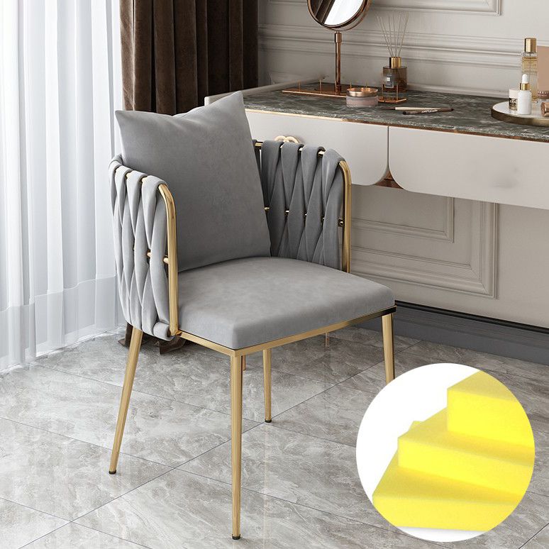 La salle à manger contemporaine en métal préside des chaises de salle à manger sans bras en velours pour un usage domestique