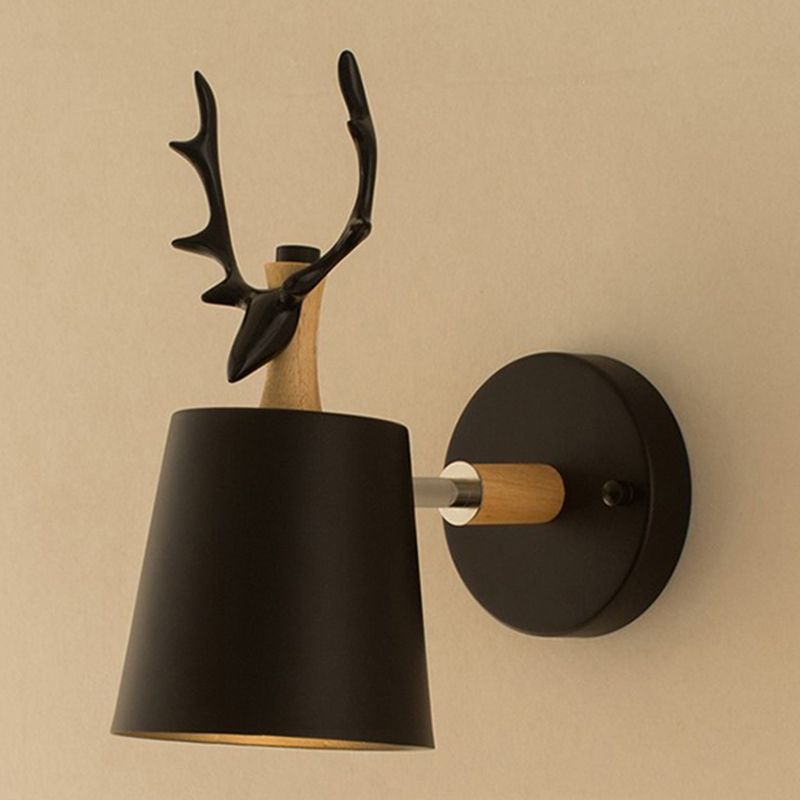 1-Light Modern Macaron Style Wall Sconce Metal Wall Lighting for Bedroom