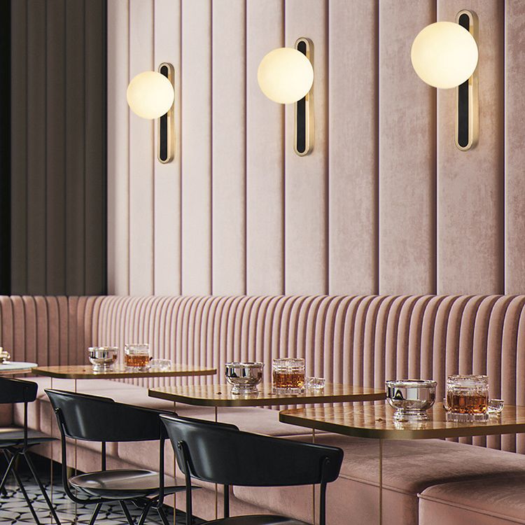 1 lampe à balle à balle en verre clair