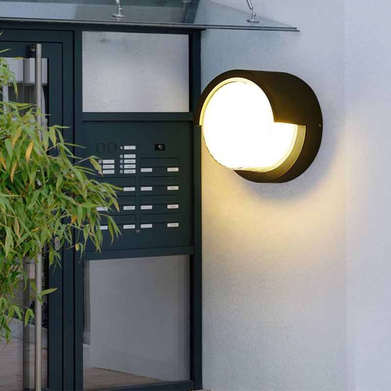 Modern Metal Wall Sconce Geometric Shape Wall Light with Acrylic Shade for Courtyard
