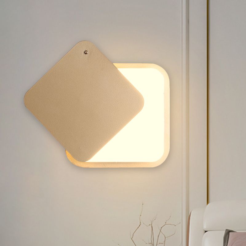 Gold Finish Square Wall Lighting Modernism LED Metallic Wall Sconce with Rotatable Design
