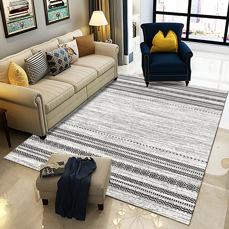 Multi-Colored Room Rug Western Geometric Pattern Area Rug Polypropylene Anti-Slip Backing Pet Friendly Washable Carpet
