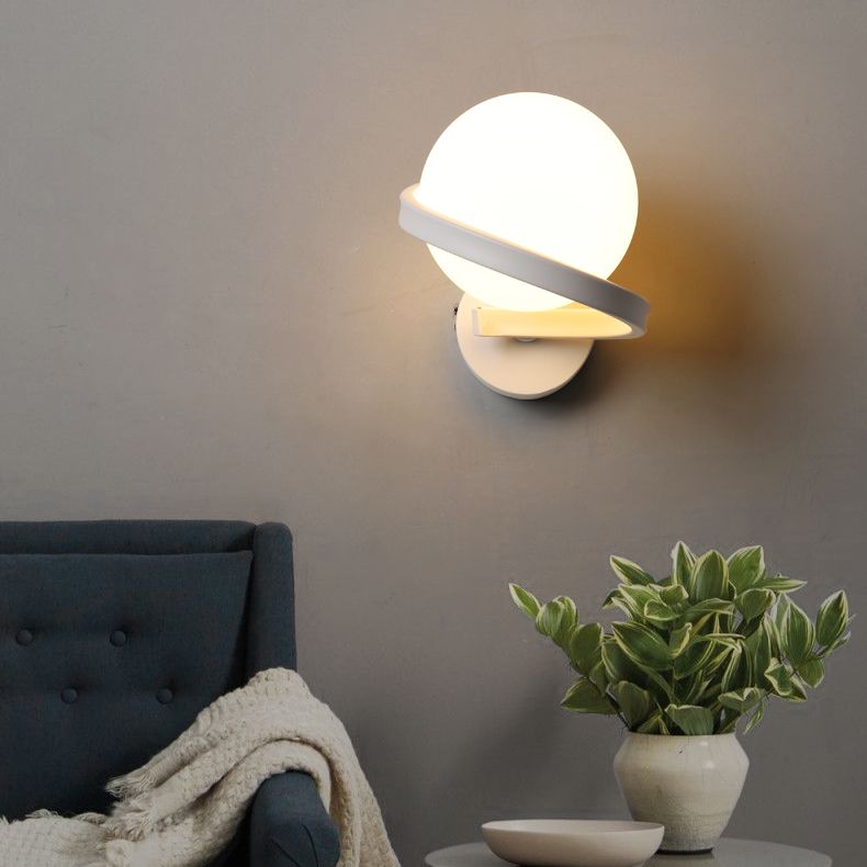 Moderne minimalistische globale muur gemonteerd verlichting metaal 1 lichte wandlampen met glazen schaduw