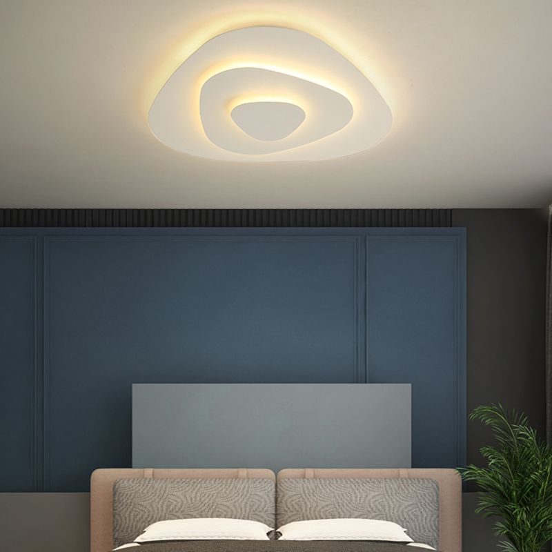 Lacquered Iron LED Ceiling Light in Modern Minimalist Style Acrylic Geometric Flush Mount in White