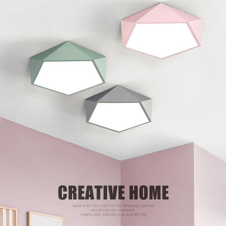 Plafonnier encastré pentagone nordique en métal LED pour chambre à coucher