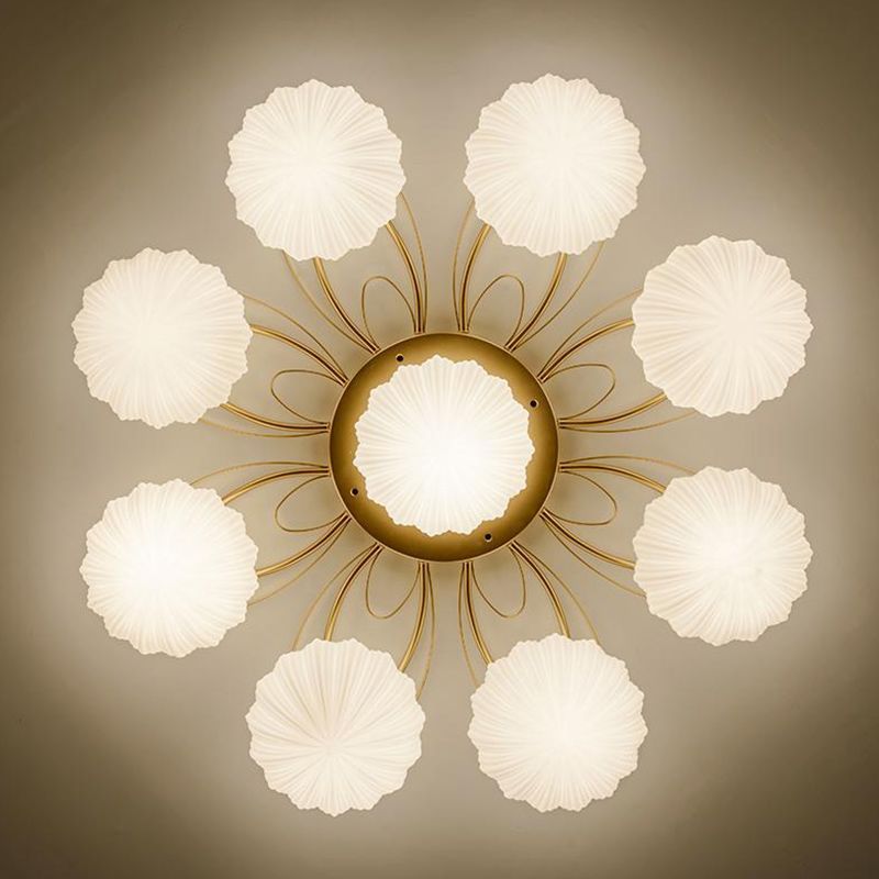American Traditional Style Plafond Light Mount-Mount avec des coquillages en verre givré blanc Shade en or