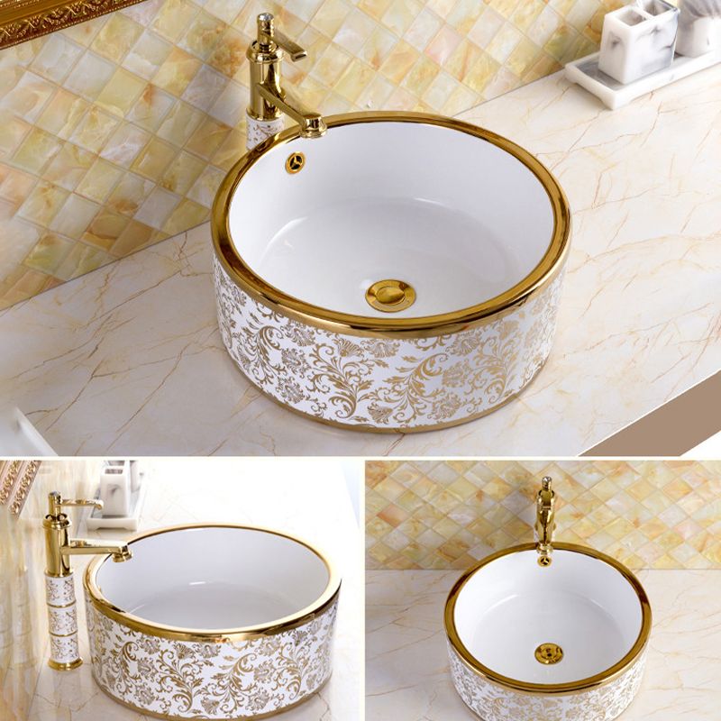 Traditional Vessel Sink Oval Porcelain with Pop-Up Drain and Faucet Vessel Lavatory Sink
