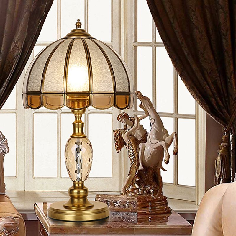 1 illuminazione notturna night lampada da comodino coloniale di vetro opale in oro con goccia di cristallo trasparente