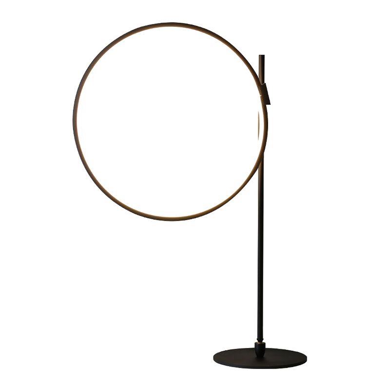 Modern Minimalist Style Round Strip LED LAMPAGGIO LAMPAGGIO METALE LIGHT per camera da letto