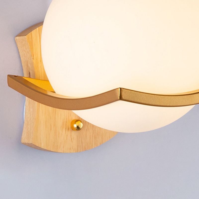 Modern Wall Sconce Metal Ball Shape Wall Light with Glass Shade for Living Room