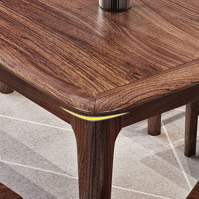 Ensemble de restauration en bois massif de style traditionnel avec table de noyer et base de 4 jambes pour un usage domestique