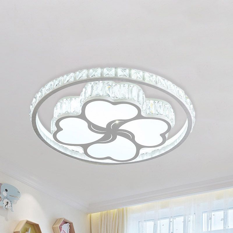 K9 Crystal White Flushmount Halo LED Simplicity Deckenleuchte mit liebevollem Herzmuster