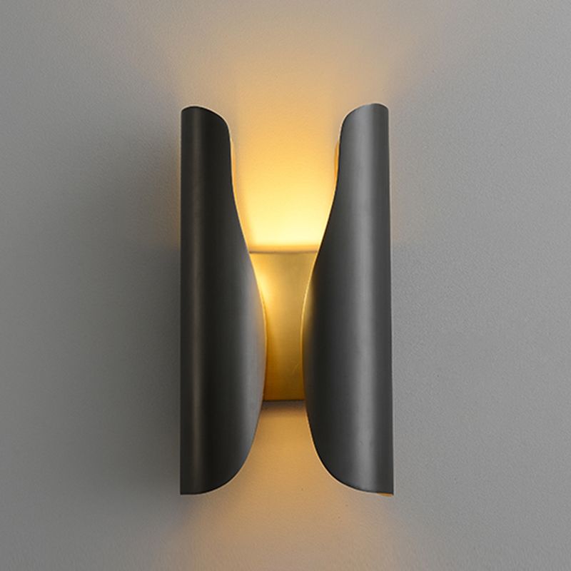 Modern Wall Sconce Geometric Shape Wall Light with Metal Shade for Study