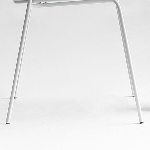 Chaises de salle à manger empilables sans accoudoirs, chaises de salle à manger d'intérieur avec pieds en métal